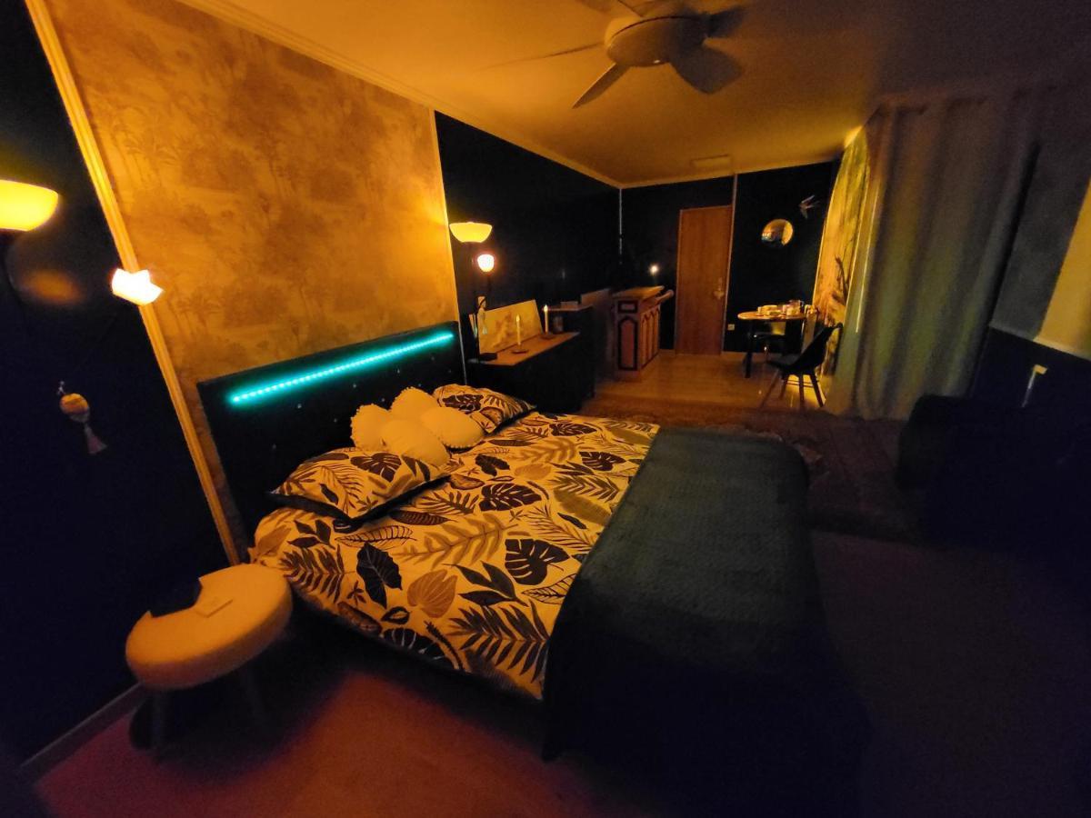 Choisy Le Jacuzzi B&B 외부 사진